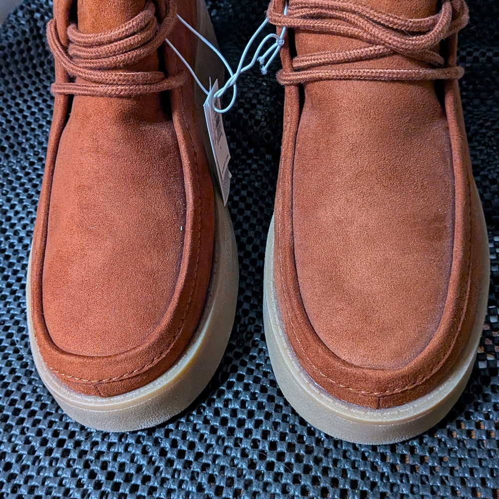 Old Navy Women's Rust Moccasins